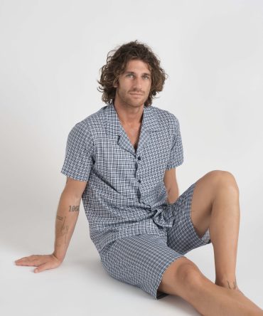 Pigiama corto aperto ,maglia mezza manica  ,fantasia quadretti, in Cotone